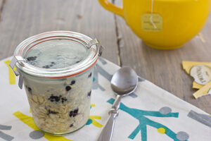Vanilla Blackberry Overnight Oatmeal