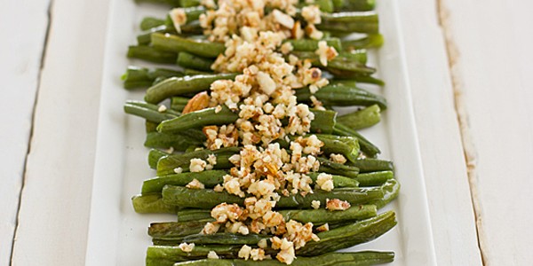 green_beans_with_lemon_almond_pesto