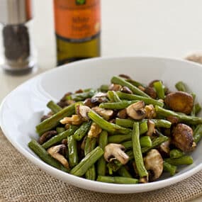 Roasted Green Beans & Mushrooms with Walnuts