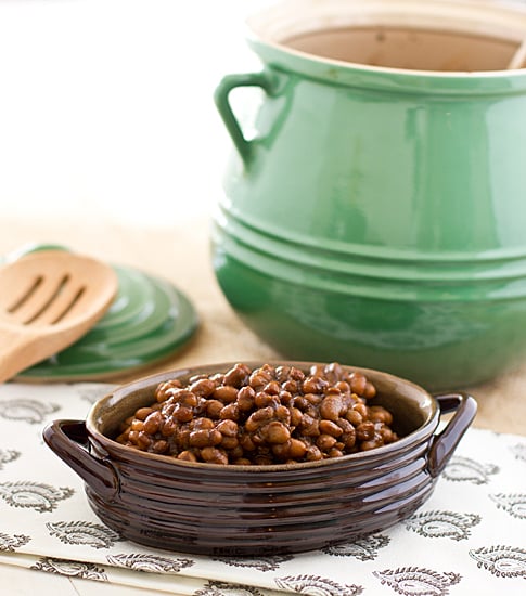 vegan baked beans in a ceramic bean pot