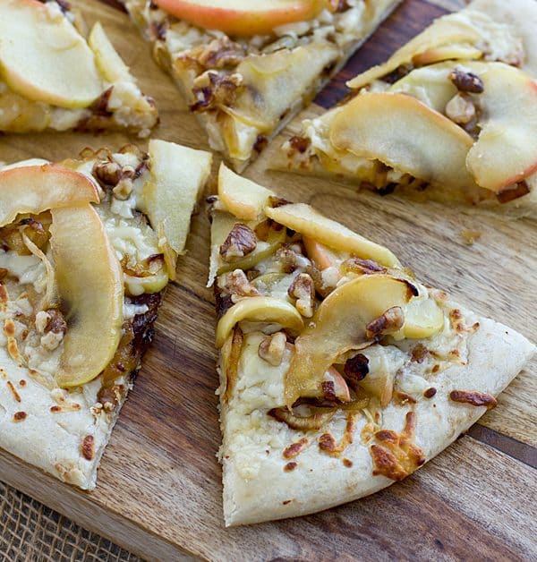 Apple Cheddar Pizza