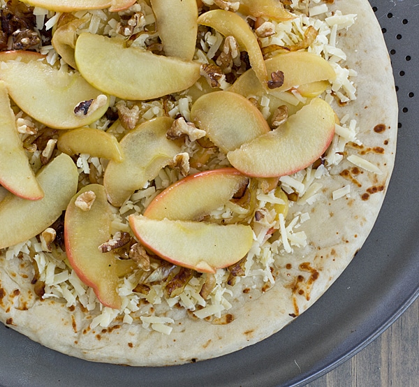 Apple Cheddar Pizza [Uncooked]