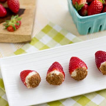 Vegan Chocolate Chip Cheesecake-Stuffed Strawberries