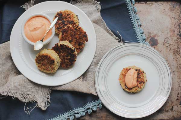 Crispy Quinoa Cakes with Roasted Red Pepper Cashew Cream Recipe