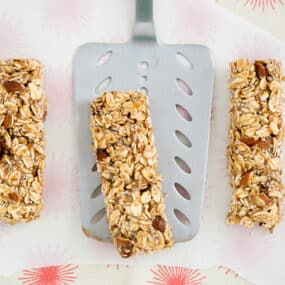 Salted Caramel Granola Bar Recipe