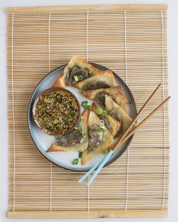 Baked Ginger-Mushroom Wontons with Sesame Dipping Sauce