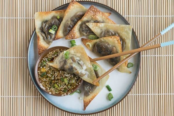 Baked Ginger Mushroom Wontons with Sesame Dipping Sauce