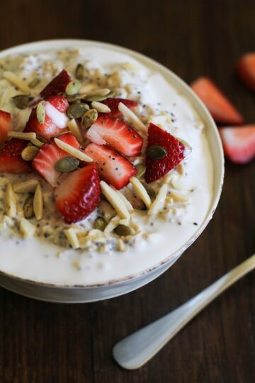 Vegan Strawberry Oatmeal Breakfast Bowls Recipe from Oh My Veggies!