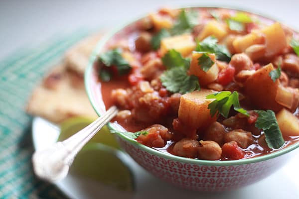 Slow-Cooker Indian-Spiced Chickpeas & Potatoes