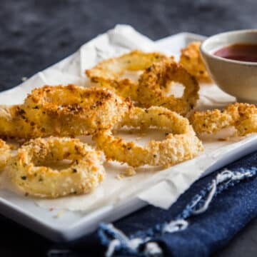 Crispy Baked Coconut Onion Rings with Sweet Chili Sauce Recipe