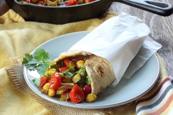 curry_roasted_vegetable_naan_wich