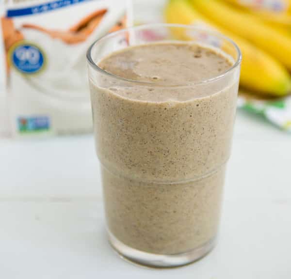 Banana Mango Chia Protein Smoothie + 4 More Healthy Almondmilk Smoothie  Ideas - Oh My Veggies