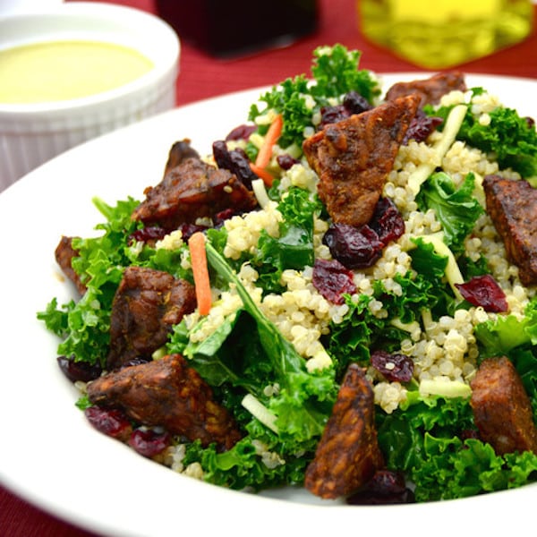 salad_kalequinoa_large