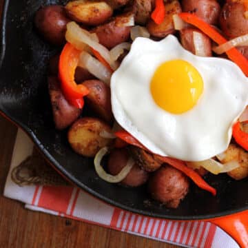 Spanish Eggs with Chorizo and Peppers