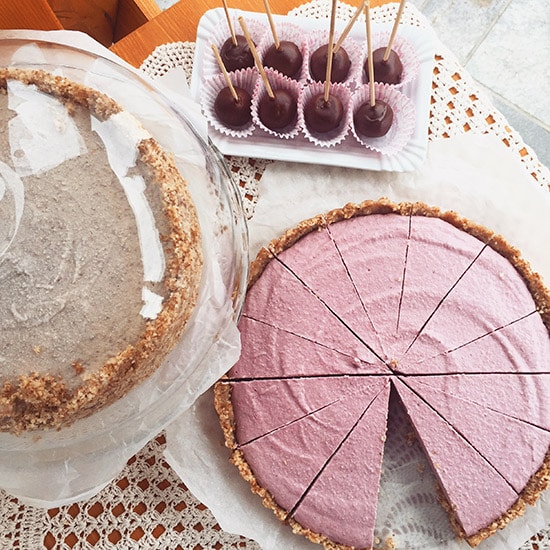 Raw Strawberry Pie