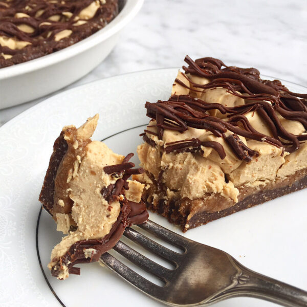 Healthy Snickers Pie