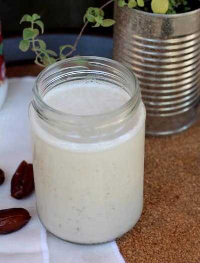 Banana-Date-Tahini Smoothie