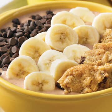 Peanut Butter Cup Smoothie Bowl Recipe