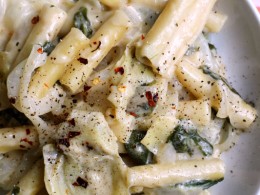 One Pot Spinach And Artichoke Pasta By Ohmyveggies Com