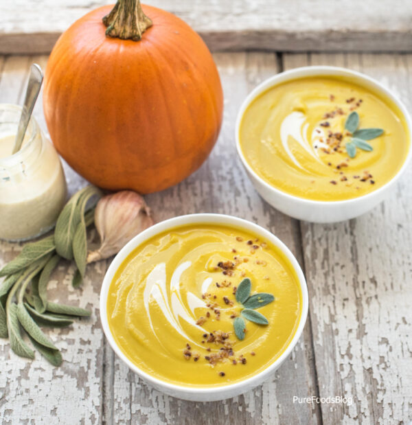Creamy roasted pumpkin soup