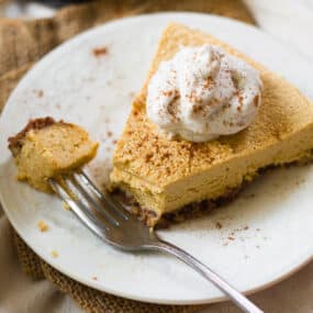 No-Bake Vegan Pumpkin Cheesecake with Pecan-Date Crust