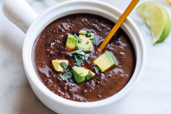 5-ingredient-black-bean-soup-700x1031