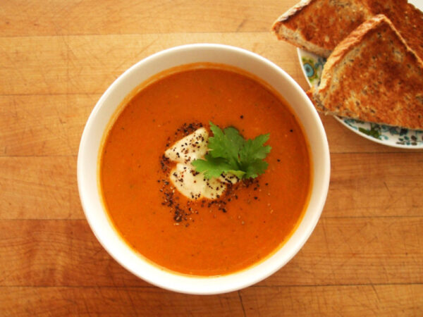 spicy tomato zucchini lentil soup