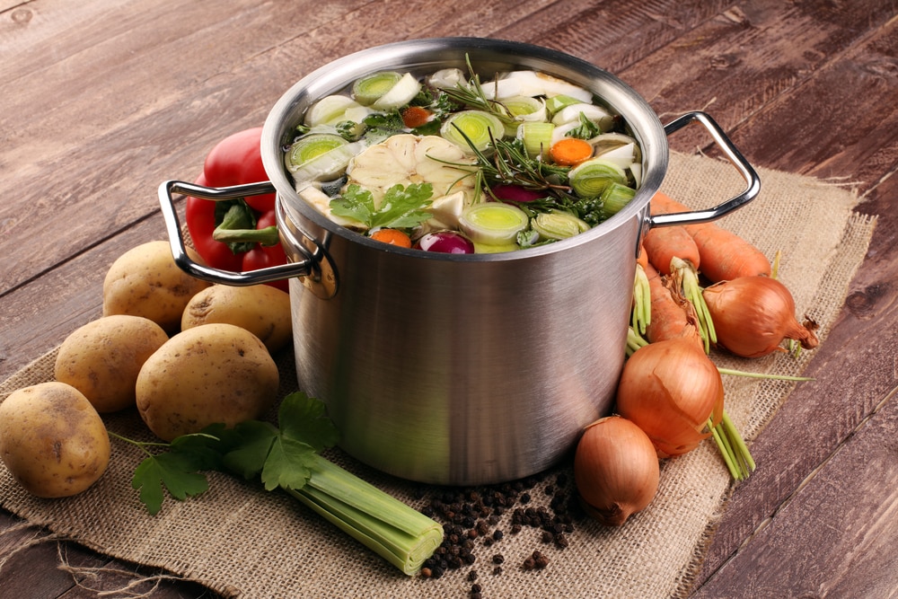 https://ohmyveggies.com/wp-content/uploads/2017/04/Broth-with-carrots-onions-various-fresh-vegetables-in-a-pot.jpg