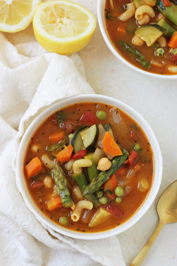 Spring Minestrone Soup - Easy Vegan Minestrone Soup!