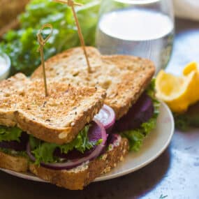 Balsamic Roasted Beet Sandwiches with Creamy Dill Cashew Cheese