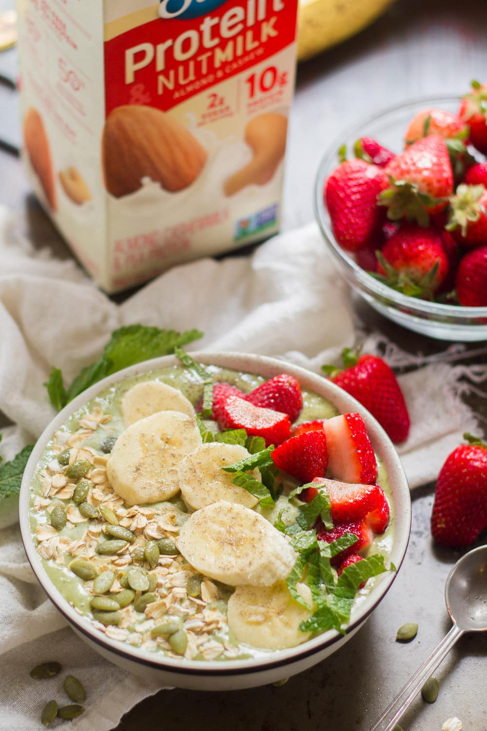 how-to-create-the-perfect-smoothie-bowl-7