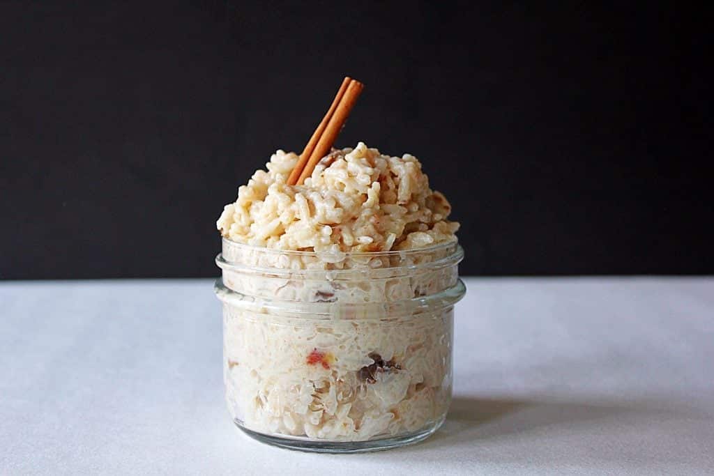 15 Creamy & Dreamy Rice Pudding Recipes: Cashew and Date Vegan Rice Pudding