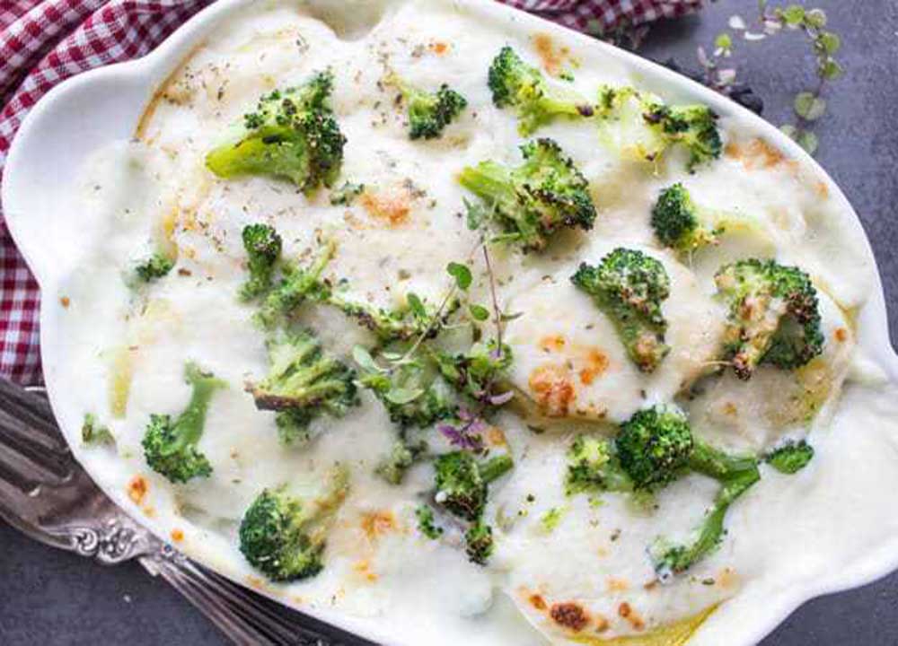17 of the Best Vegetarian Casseroles: Creamy Broccoli Potato Casserole