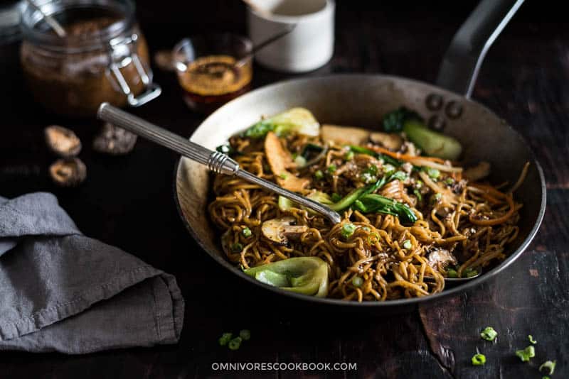 18 Best Easy Vegetarian Recipes: Chow Mein