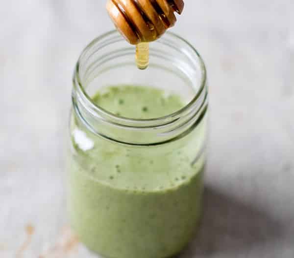 20 Healthy Green Smoothie Recipes: Kale Detox Ginger Smoothie