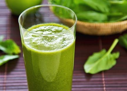 20 Healthy Green Smoothie Recipes: Spinach and Apple Smoothie