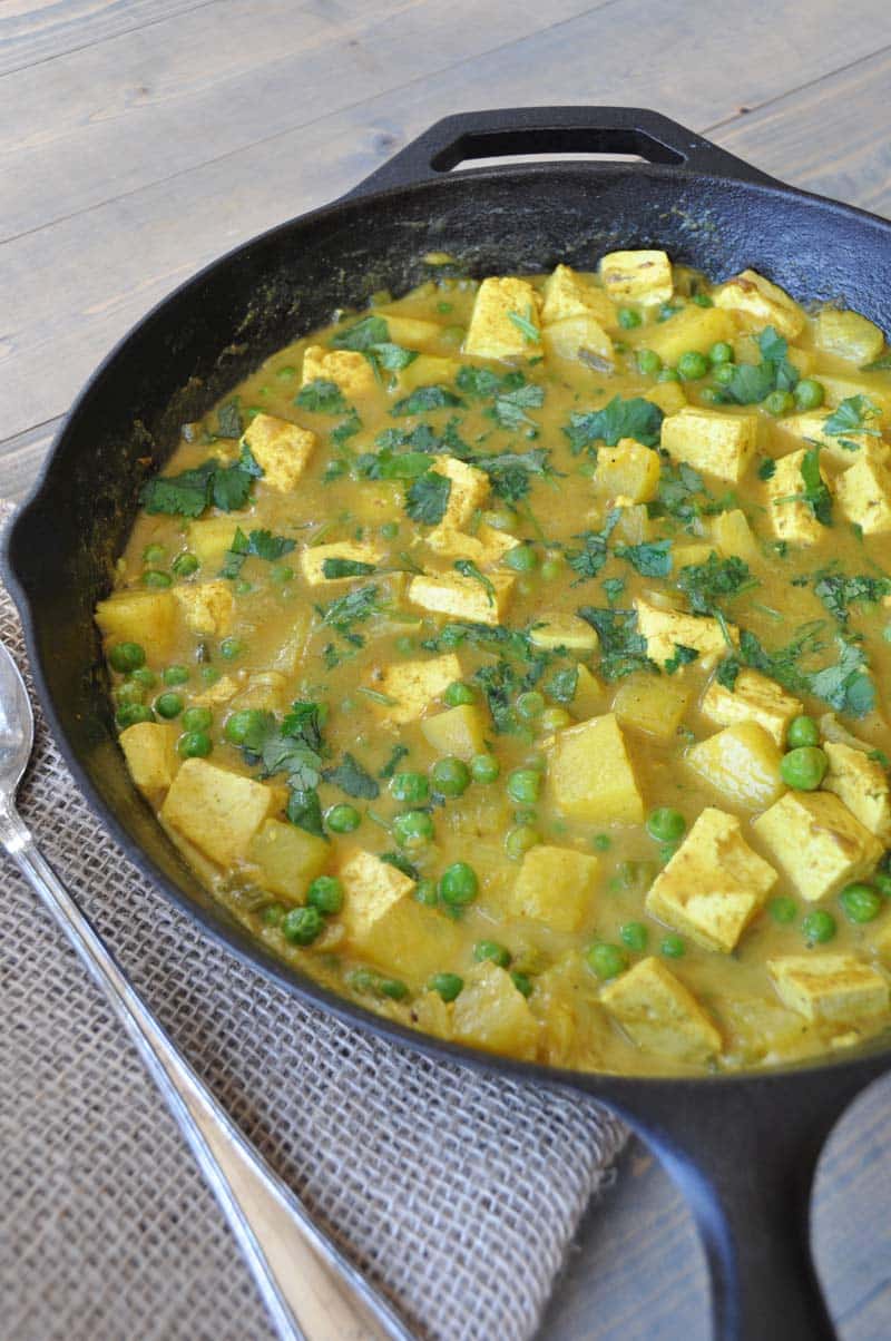 26 Creative and Delicious Turmeric Recipes: Simply Curry Tofu and Pineapple