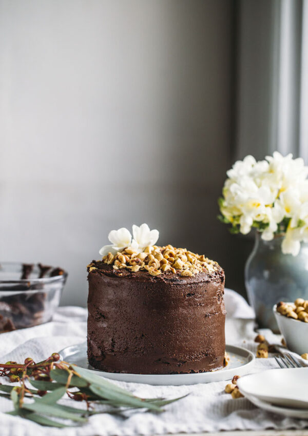 25 Drool-Worthy Chocolate Cake Recipes | Oh My Veggies