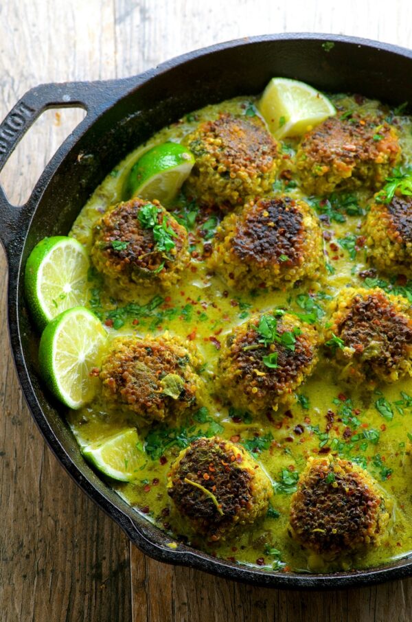 26 Creative and Delicious Turmeric Recipes: Cauliflower Quinoa Meatless Meatballs 