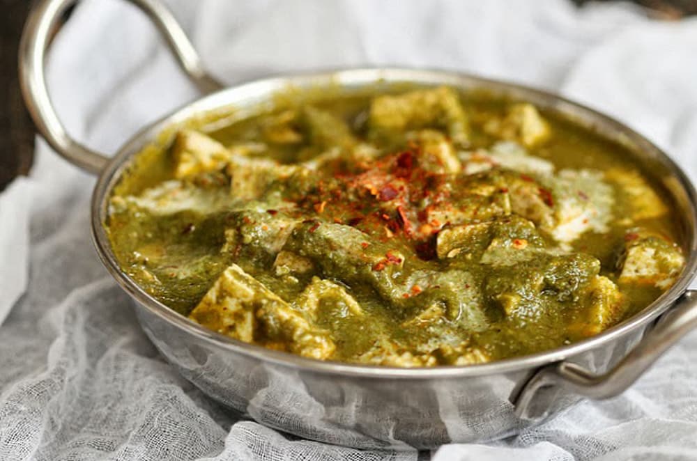 18 Best Easy Vegetarian Recipes: Tofu Spinach Curry