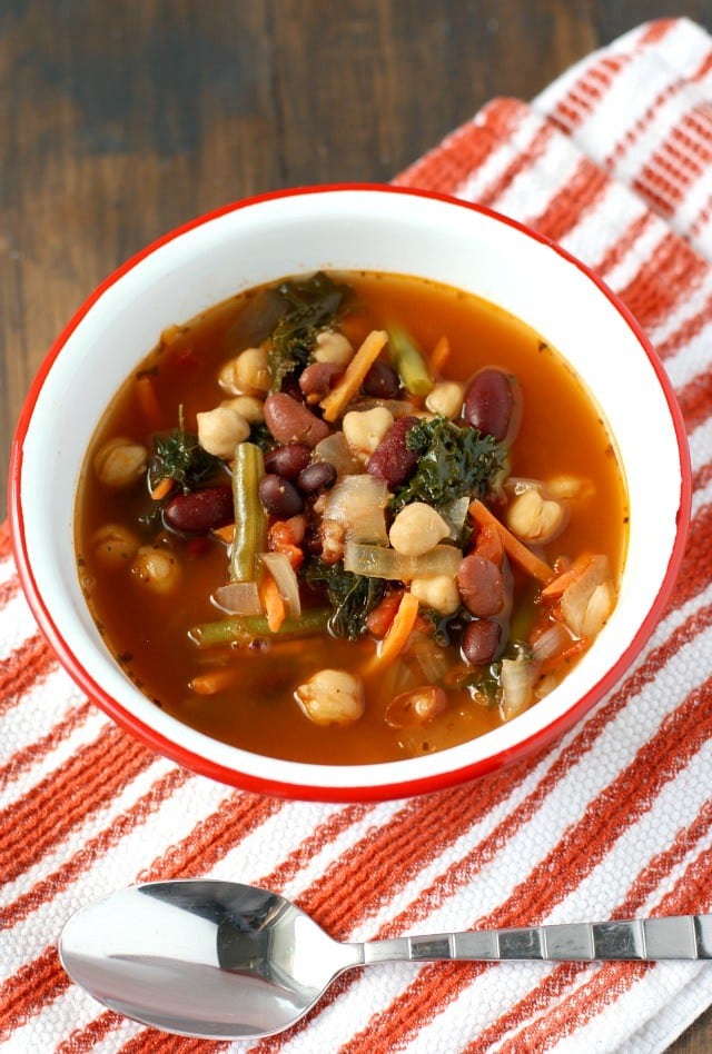 15 Delicious Minestrone Soup Recipes: Slow Cooker Minestrone Soup