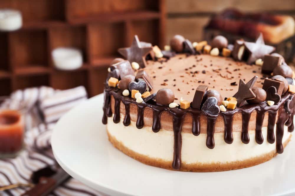 15 Recipes That Take New York Cheesecake to the Next Level: Airfryer Birthday Cake Cheesecake