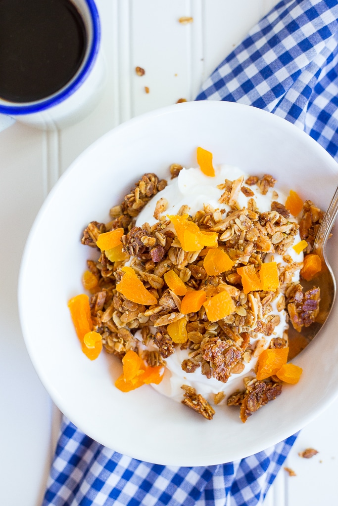 18 Irresistible Recipes for Homemade Granola: Clustery Granola with Dried Apricots