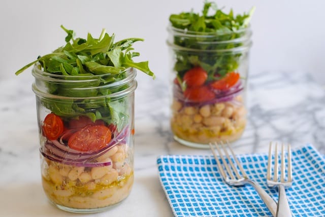 25 Vegetarian Mason Jar Meals to Help You Win at Lunch: Marinated White Bean Salad Jars