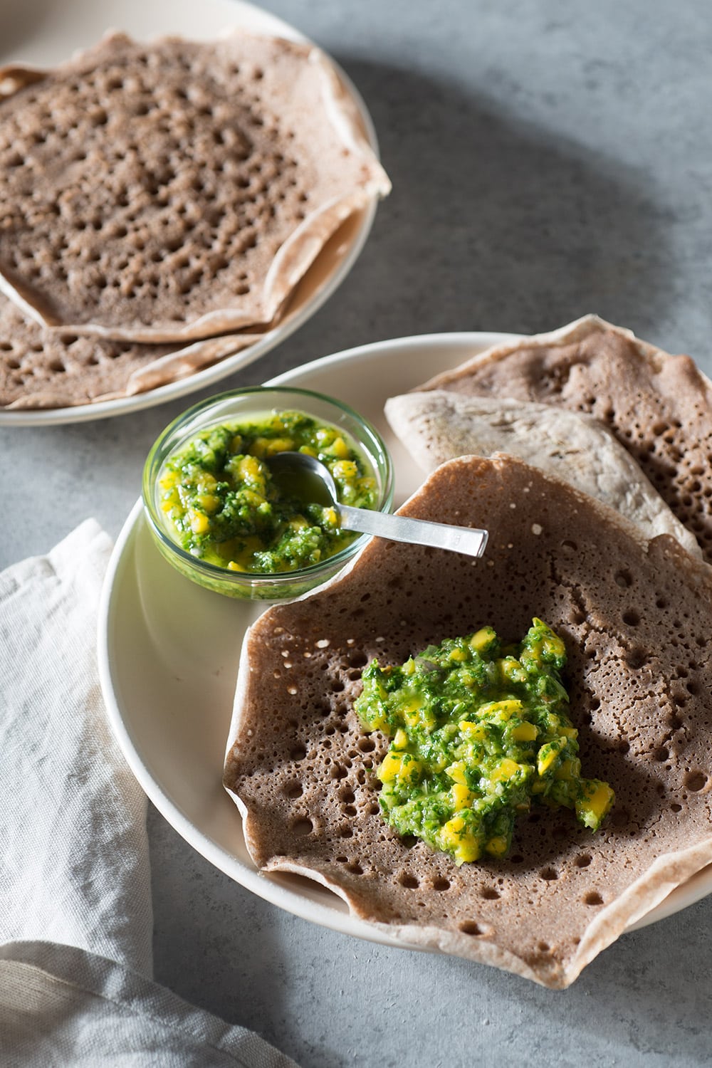 Injera with Cilantro Mango Chutney