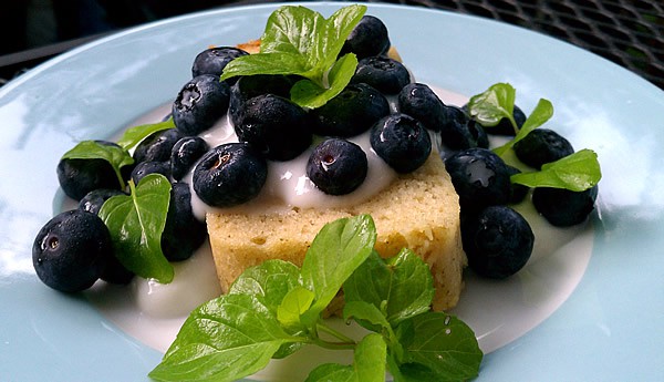 15 Crave-Worthy Pound Cake Recipes: Vegan Pound Cake from Slow Cooker