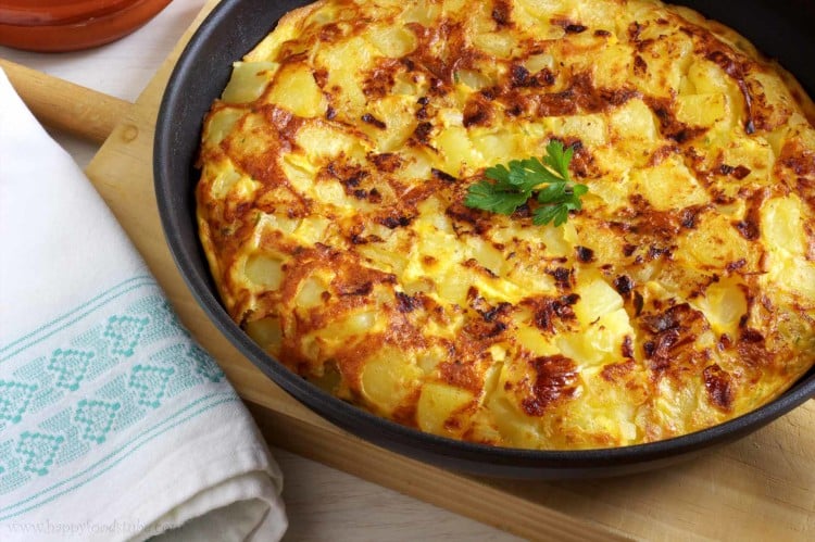 15 Irresistible Vegetarian Omelets to Make for Breakfast: Spanish Omelette Tortilla Esponola