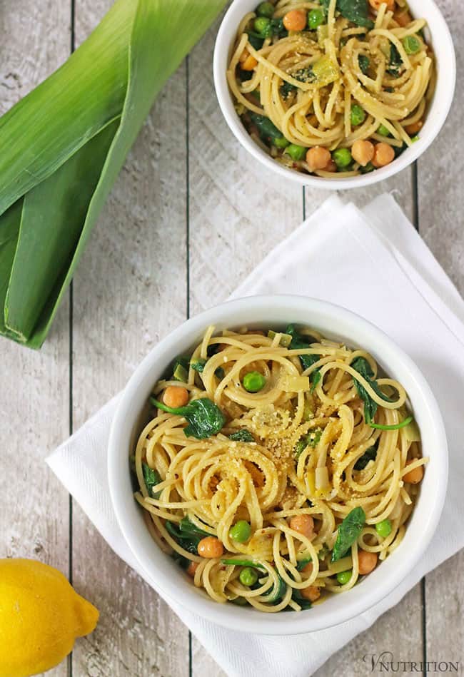 18 Vegetarian One-Pot Pasta Recipes for Busy Weeknights: Lemon One-Pot Pasta
