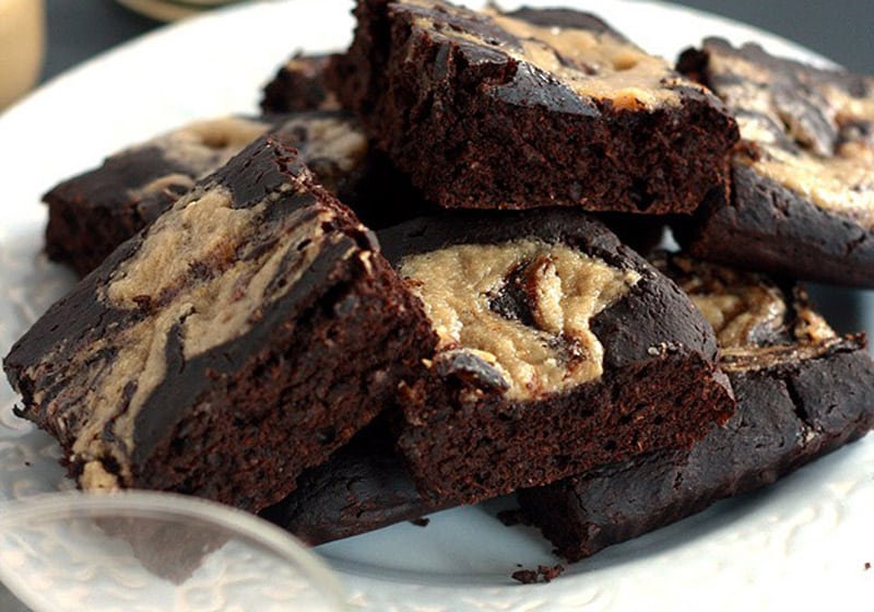 21 Drool-Worthy Recipes for Vegan Brownies: Lavender Chai Maple Tahini Swirl Brownies