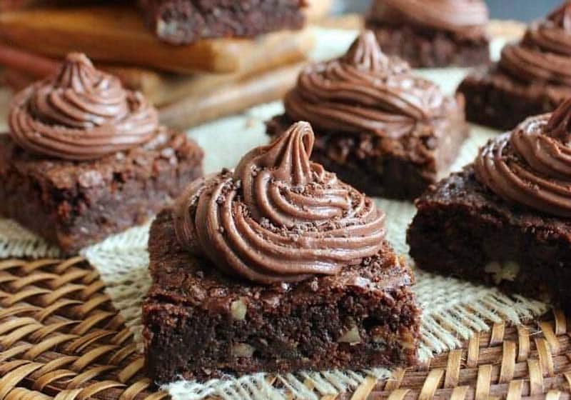 21 Drool-Worthy Recipes for Vegan Brownies: Peanut Butter Chocolate Cupcake Brownies